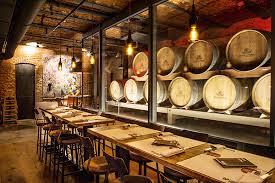 בהצטרפות למועדון הלקוחות הרני מסכים לקבל מידע פרסומי, לרבות הטבות ומבצעים במייל, sms, ובדרכים אחרות, באמצעות קשרי תקשורת ח.ת.ך בעמ ו/או רול פורטל מסעדות בעמ. Die Schonsten Restaurants Bars Callwey