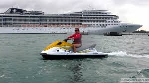 You can buy or give away jet skiing in puerto rico from 40€. Puerto Rico Day Trips