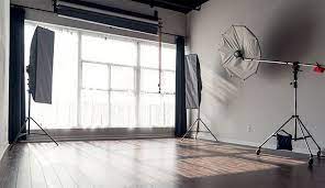4 Reasons To Consider Using A Rental Photography Studio Photography Studio Design Studio Photography Photography Studio Rental