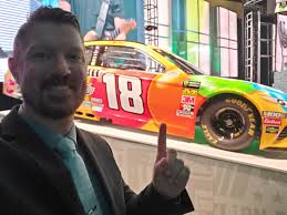 Rotate the cars each week, maybe even mix tracks (nascar at spa, f1 at road america, indycar at darlington, something like that). Banquet Car Nascar