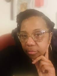 Ok, y'all 👉🏾Ima Stop 🛑 🤷🏾‍♀️Sike🍯 She's A 👉🏾Brand Ambassador for  the Company 🍯 Yasss Vooglam👓👓👓👓 👉🏾 #justaguhhandherglasses🍯 Stay  Representing 👓👓👓