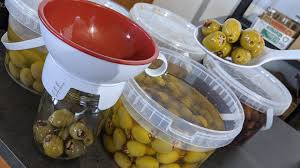 Merveilleuses Olives Farcies De Aux Dėlices Du Verger Vendues En Vrac Food Fruit Olive