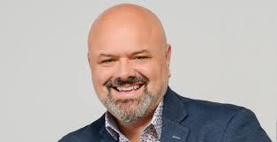 HRImag : HOTELS, RESTAURANTS et INSTITUTIONS