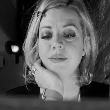 Wendy Opsahl's Instagram, Twitter & Facebook