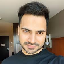 How many jumps does the typical beginner skydiver get in one year? ￼