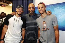 Under armour's first deal with curry was reportedly worth more than $4 million a year, but since then it's assumed to have skyrocketed with some estimates putting at around $12 million a year, powell said. Steph And Ayesha Curry S Net Worth How The Curry Family Empire Made Millions