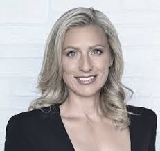 Doris Neyra's Instagram, Twitter & Facebook