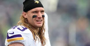 Andrew Van Ginkel Named NFC Defensive Player of the Week