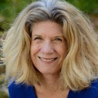 Eileen Pate's Instagram, Twitter & Facebook