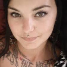 VILA I FRID ANNA 🕊 Anna Feldt, 25, mördades av sin expojkvän som tände eld  på hennes lägenhetsdörr och lät henne brinna inne. Idag är det nio år sedan  💔 På kvällen