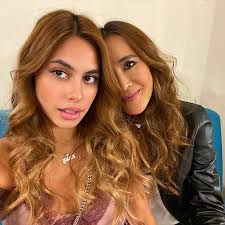 7 Potret Istri & Anak Gadis Jeremy Thomas Sama Cantiknya, Kayak Adik Kakak 