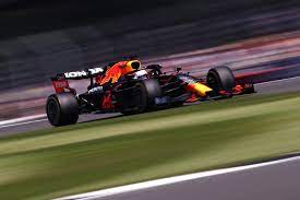 Das qualifying auf dem grand prix circuit silverstone ist beendet und alle haben ihre schnellen runden beendet. F6t3bktbsmrw9m