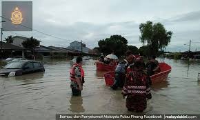 Di malaysia, aktiviti pembalakan kebanyakannya menggunakan sistem penarikan di atas tanah yang boleh memberikan kesan kepada tanah dan merosakkan jalan hutan. Malaysiakini Awak Ni Kenapa Rahman Dahlan