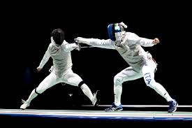 あれを簡単に説明すると、両手で どちらの選手が 、 なにを行って 、 ポイントが入ったか を示しています。. T67w6cxawaqflm