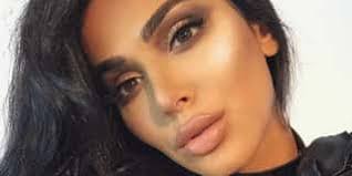 Assistant Makeup Artists