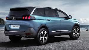 Yeni peugeot 5008, mpv olan eskisinin aksine tam bir suv haline gelen 3008'in yedi kişilik oturma yeni peugeot 5008'in dış görünümü, bir mpv olan eski nesille karşılaştırıldığında çok daha başarılı. 2017 Peugeot 5008 Driving Interior Exterior All The Details French Seven Seater Becomes An Suv Youtube