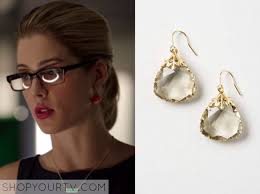 Felicity Smoak Clothes, Style, Outfits, Fashion, Looks