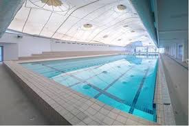 Piscine Georges Hermant A Paris 19e Piscine Piscine Municipale Piscine Publique