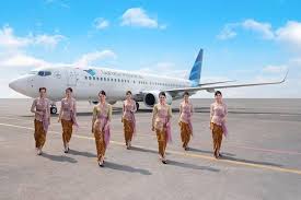 Namun bukan itu saja yang akan diperoleh seorang pramugari air asia sebab yang lebih besar malah dari fata (flight allowance and travel allowance). Garuda Indonesia Stewardess Looksgreat Artofit