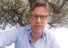 Scopri tutte le interviste curate da nicola porro per ilsussidiario.net. Campi Da Tennis Solo Per I Residenti Il Sindaco Del Forte Replica A Nicola Porro L Arno It
