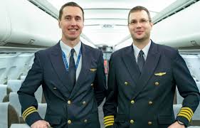 How do i become a pilot. What It Takes To Become An Airbus A320 Pilot Smartlynx Airlines