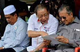 Five days later, they were given a jail sentence of six months after pleading guilty to. Ge14 Is About Malays Versus Chinese Malaysia Today