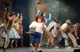 Ab februar 2018 auf großer tournee! Review Broadway Palm S Hairspray Flips A Wig For Big Fun Smooth Moves