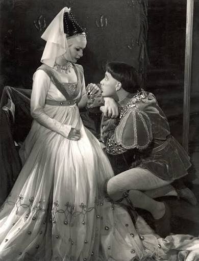 Stage History | Henry V | Royal Shakespeare Company
