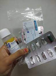 Tak sure kat farmasi mana lagi ada jual tapi saya beli kat. Ya Allah Ya Razaq On Twitter Dan Saya Pon Gune Ni Beli Dkat Farmasi Watson Pil Antibiotik Untuk Jerawat Dan Botol Tu Untuk Sapu Dkat Jerawat Https T Co Fhnlwier3a