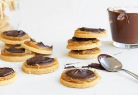 Once it's melted enough, stir it very gently to help it finish melting. How To Melt Chocolate Australia S Best Recipes