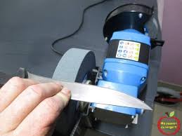 Affutage Couteaus De Cuisine Greffage De Boucher Sur Meule A Eau Secateur Trucs Et Astuces Bricolage Affutage