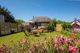 See more ideas about cottage garden, garden, garden design. Holiday Cottage Garden Ideas