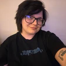 Gerard way posting 🖤 Gerard Way @gerardway told my mom "i dont feel like a  woman or a man and i dont feel nonbinary" and she said "what about  bisexual" 218 t7