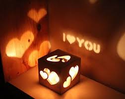 Des cadeaux insolites pour maman. Girlfriend Birthday Gift Anniversary Gifts For Girlfriend Love Gift Candle Love Girlfriend Birthday Gift For Her Romantic In 2021 Birthday Gifts For Girlfriend Girlfriend Anniversary Gifts Love Gifts For Her