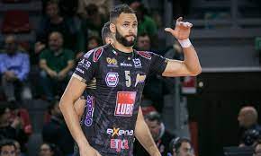 Profile page for cucine lube civitanova player osmany juantorena portuondo. Osmany Juantorena Vince Il Trofeo Gazzetta 2017 Lube Volley Official Web Site