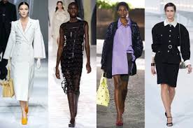 Potrebbe funzionare perchè nella palette summer ci sono pur essendo un blu non può considerarsi un neutro, tutt'altro è un colore fashion per eccellenza. 2021 Spring Summer Runway Trends Chanel Louis Vuitton 15 Major Trends From The Spring Su