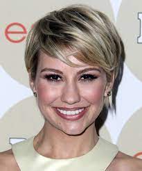 The basic haircut consists of leaving the hair on the front part of the head long and clipping very short or entirely shaving off the hair on the rest of the skull. 17 Chelsea Kane Hairstyles Hair Cuts And Colors