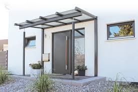 Klassisches haus mit überdachter terrasse, sichtbaren pfettenköpfen und satteldach. Neues Vordach Das Mussen Sie Vorher Beachten Heim Haus Magazin