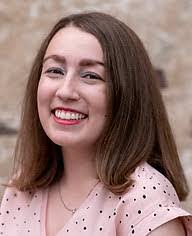 Amanda Romig's Instagram, Twitter & Facebook