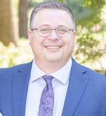 Jim Hemmingway's Instagram, Twitter & Facebook