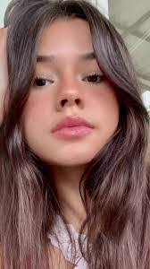 Maria Woolley's Instagram, Twitter & Facebook