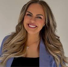 Michele Spring's Instagram, Twitter & Facebook