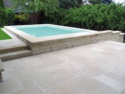 Terrassenplatten Kalkstein Via Corona Br Getrommelt Naturstein Baumaterial Terrassenplatten Steinplatten Terrasse Natursteine