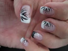 Nageldesign Weiss Schwarz Nageldesign Weiss Nageldesign Gelnagel Rot