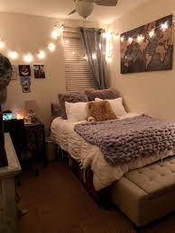 This Dorm Room Looks Entirely Amazing Ought To Remember This Next Time I Ve A Chunk Of Cash In The Bank Do Cozy Dorm Room Small Room Bedroom Dorm Room Decor