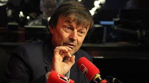 La démission de nicolas hulot résumée en un dessin animé drôle, juste et brillant. Les Batailles Perdues De Nicolas Hulot
