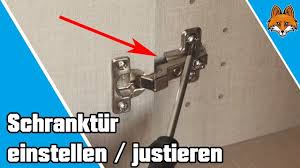 Scharniere an der schranktür justieren und schrauben fest anziehen. Schrankturen Einstellen Und Justieren Einfache Anleitung Youtube