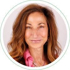 Sonya Dolan's Instagram, Twitter & Facebook