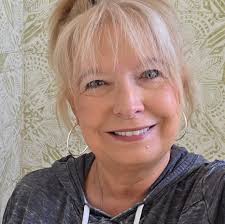 Army veteran Maggie Bilyeu was only 26 when she survived the blast of an  Afghan suicide bomber. Today, we partnered with Strahan, Sara and Keke and  Tunnel to Towers Foundation to surprise