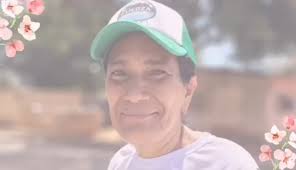 Feliz día para todas las madres hermosas, valientes, luchadoras,  trabajadoras; que día a día buscan un mejor futuro para sus hijos para su  familia, son jefas de casa y amas de casa, que solo piensan ...